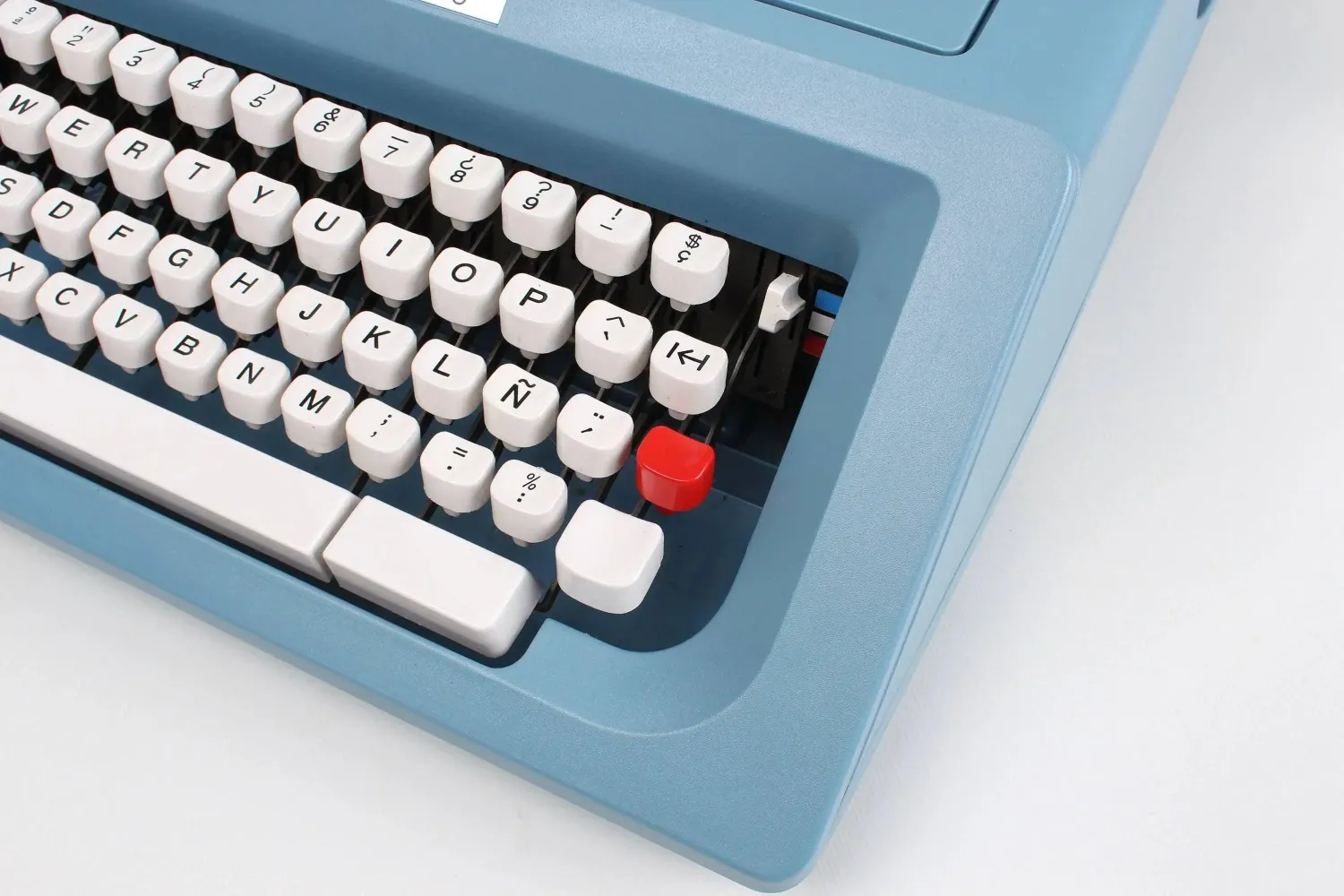 Olivetti Studio 46 Blue, Vintage Manual Typewriter, Restored