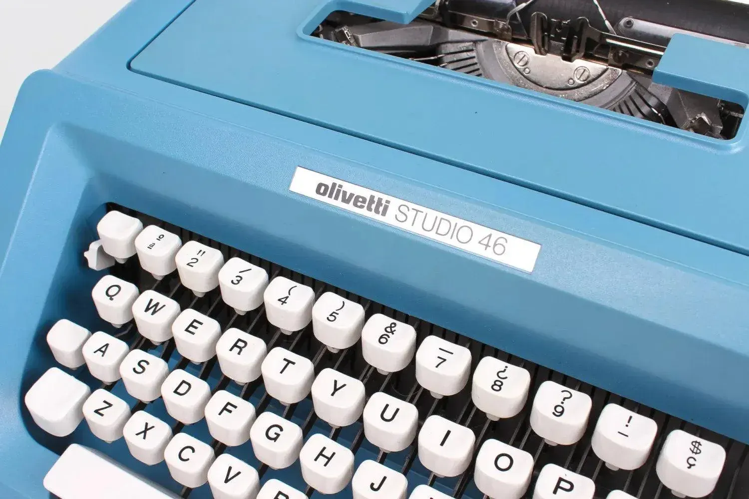 Olivetti Studio 46 Blue, Vintage Manual Typewriter, Restored