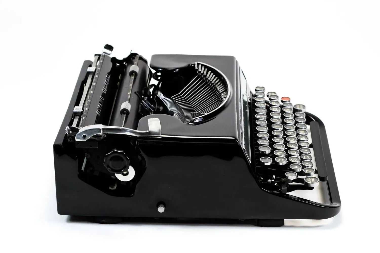 Olivetti Studio 46(42) Glossy Black Vintage Typewriter, Refurbished