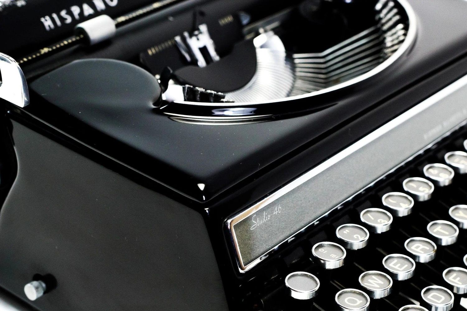 Olivetti Studio 46(42) Glossy Black Vintage Typewriter, Refurbished