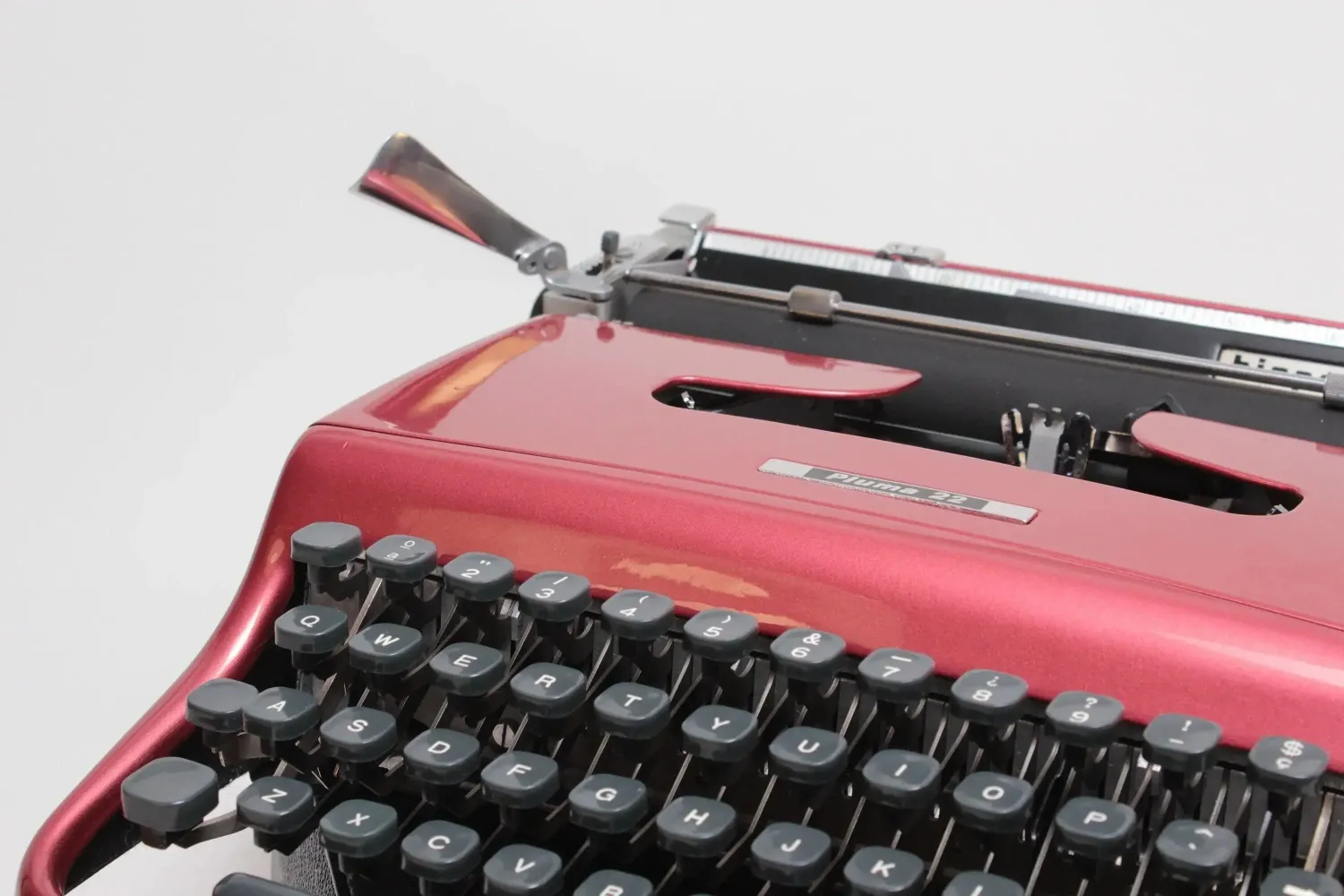 Olivetti Pluma 22 Glossy Coral Red Vintage, Manual Typewriter, Restored