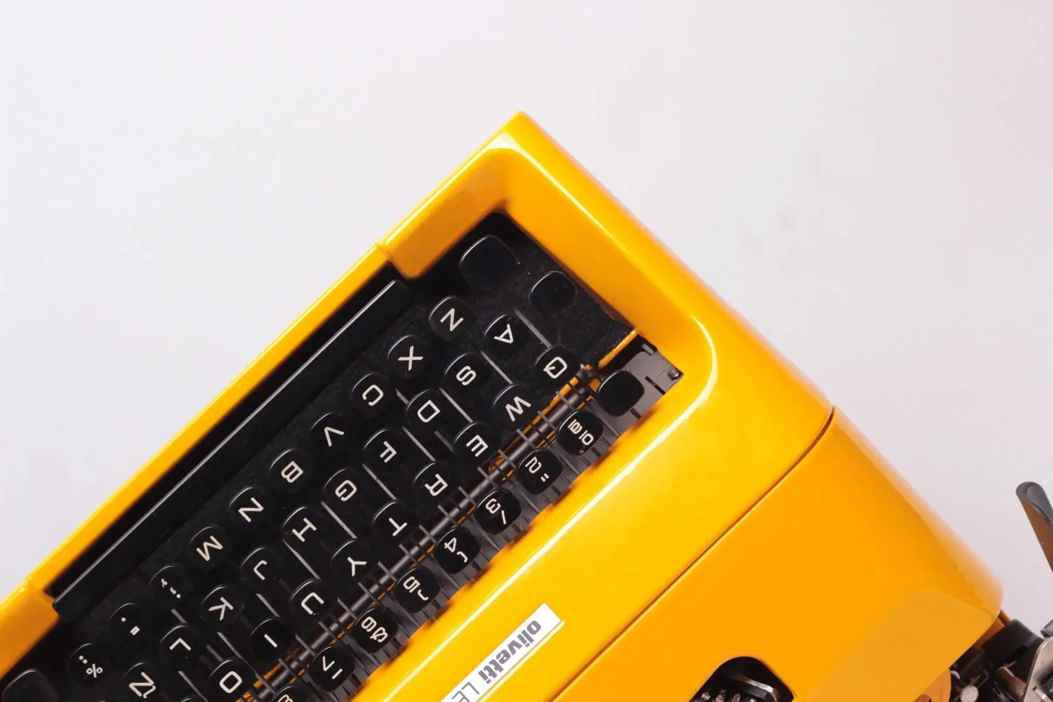 Olivetti Lettera 35 Glossy Yellow Vintage, Manual Typewriter, Restored