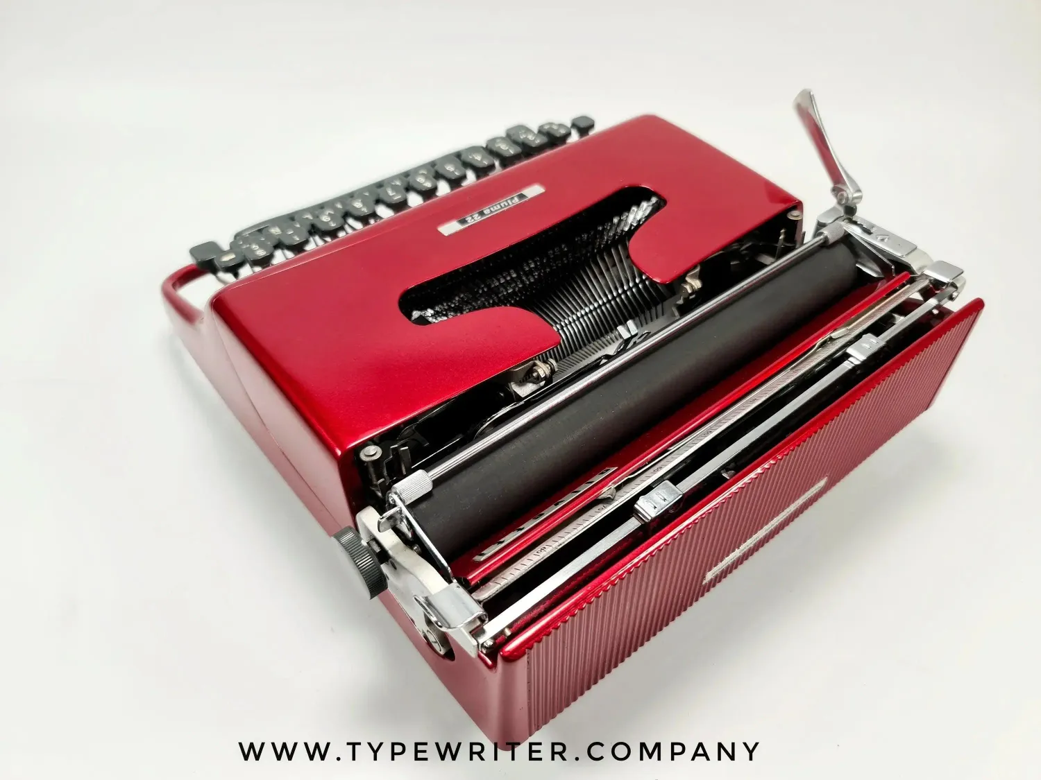 Olivetti Pluma 22 Coral Red, Vintage Manual Typewriter, Refurbished