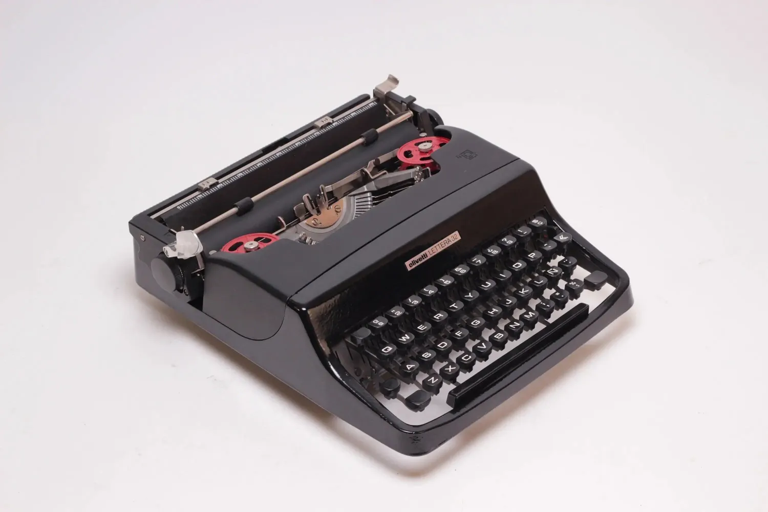 Olivetti Lettera 32 Glossy Black Vintage Manual Typewriter, Refurbished