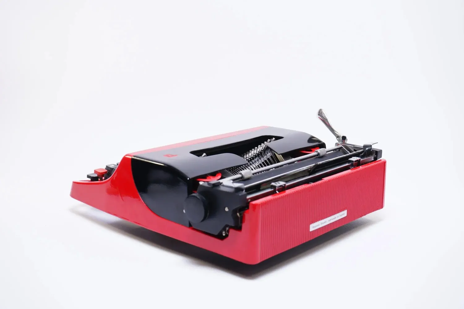 Olivetti Lettera 32 Red &amp; Black Vintage Manual Typewriter, Refurbished