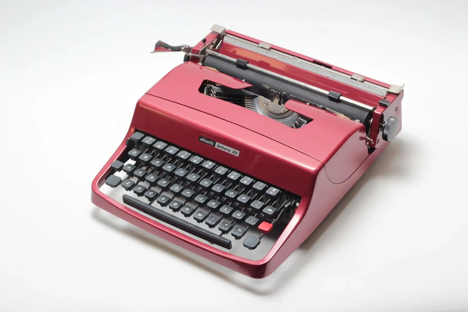Olivetti Lettera 32 Coral Red Vintage Manual Typewriter, Refurbished