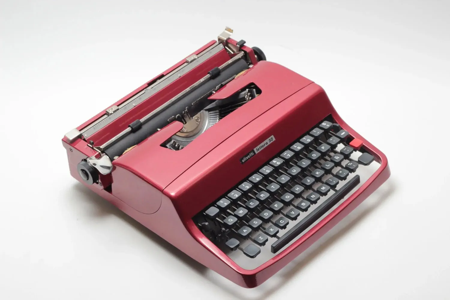 Olivetti Lettera 32 Coral Red Vintage Manual Typewriter, Refurbished