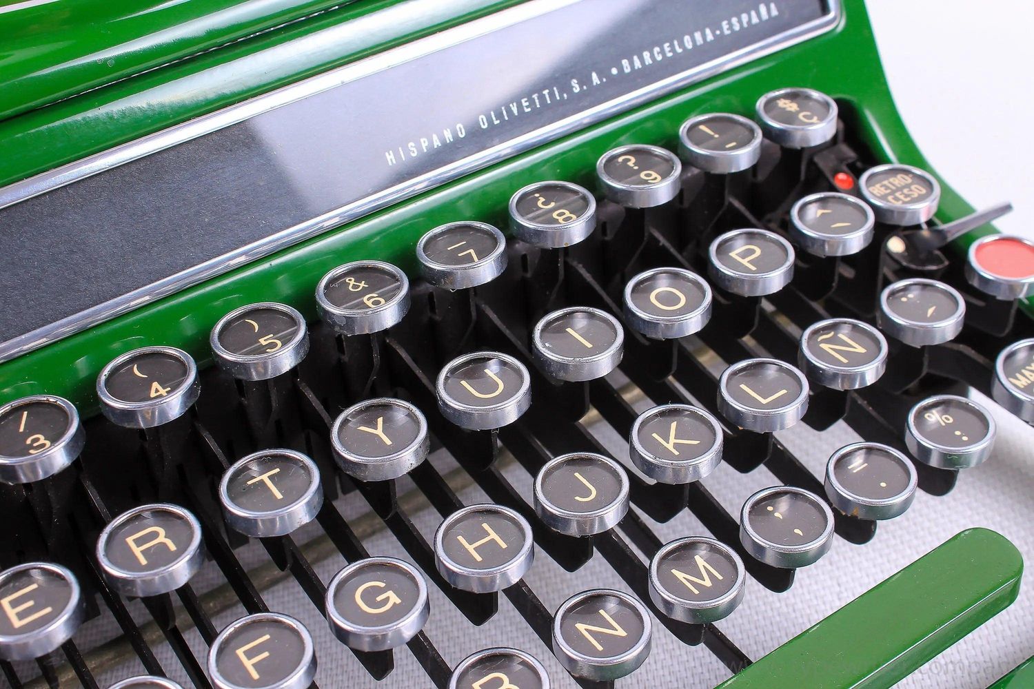 Olivetti Studio 46(42) Glossy Green Vintage Typewriter, Restored