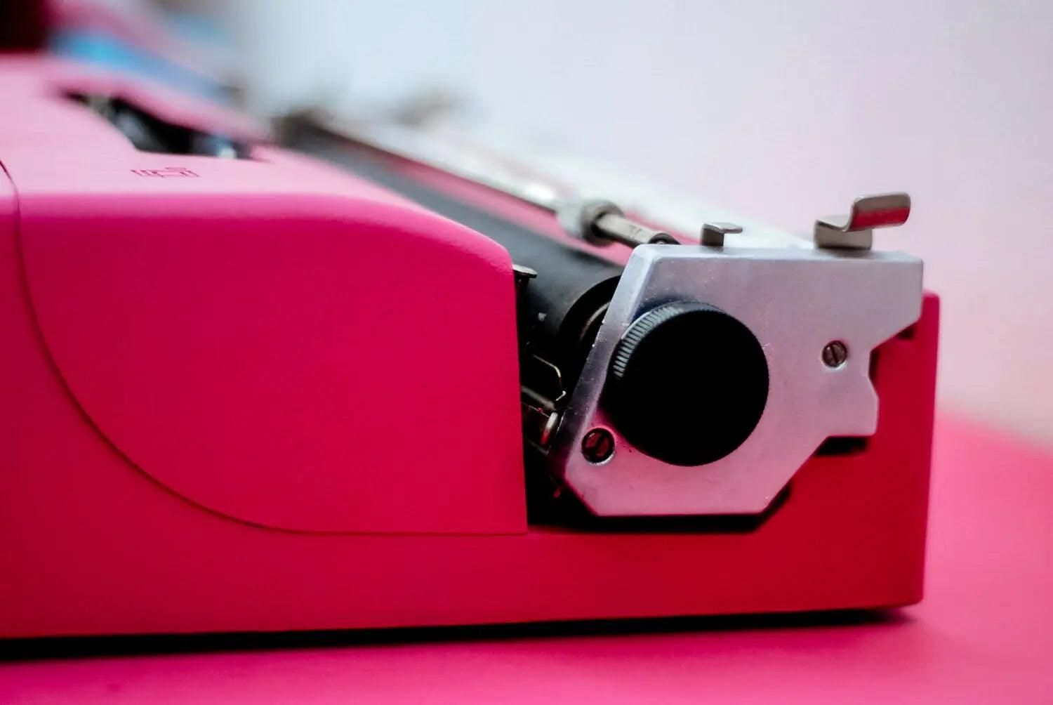 Olivetti Lettera 32 Vibrant Pink, Vintage Manual Typewriter, Restored