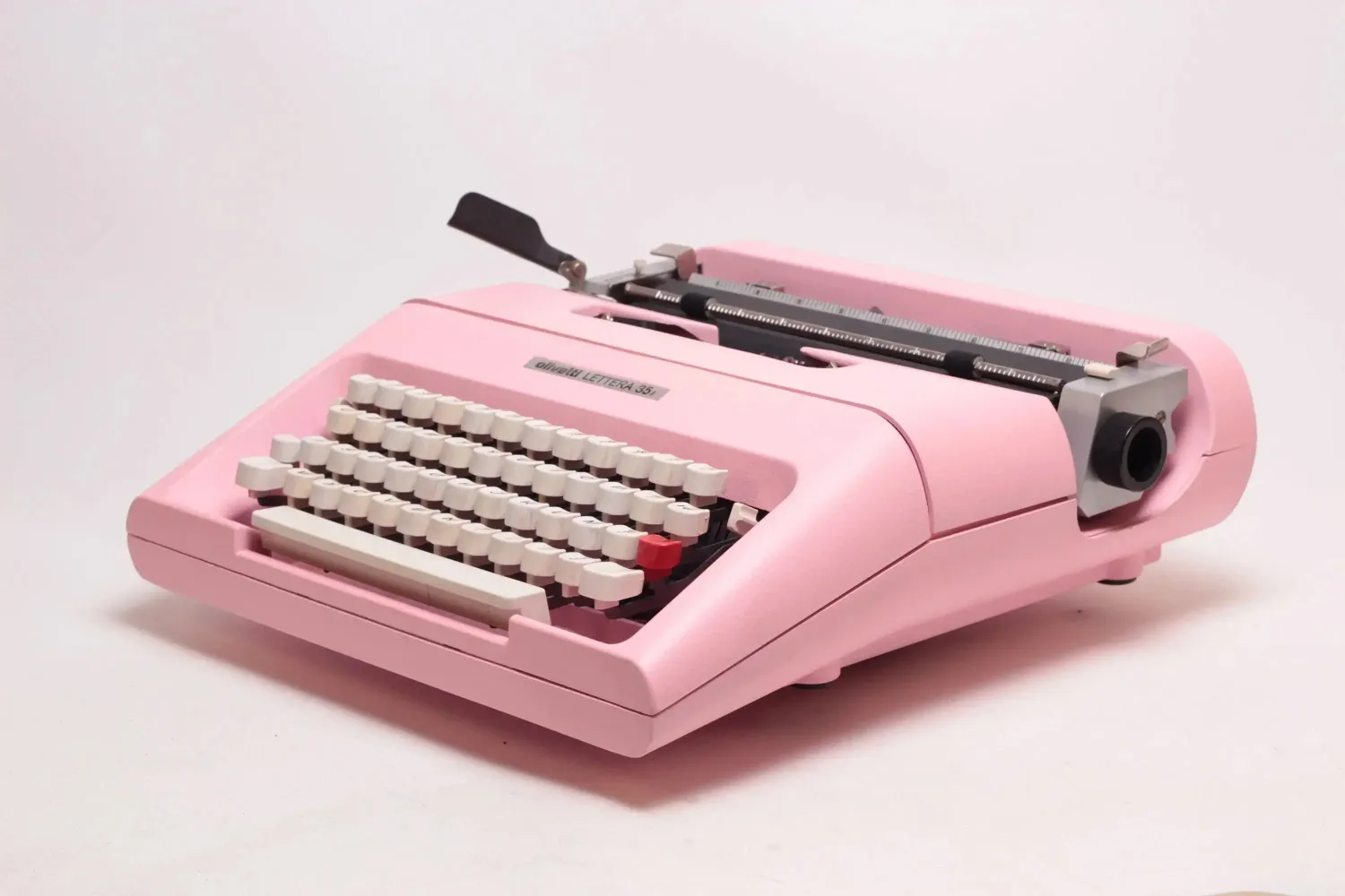 Olivetti Lettera 35 Pink Typewriter, Vintage, Mint Condition, Professionally Serviced
