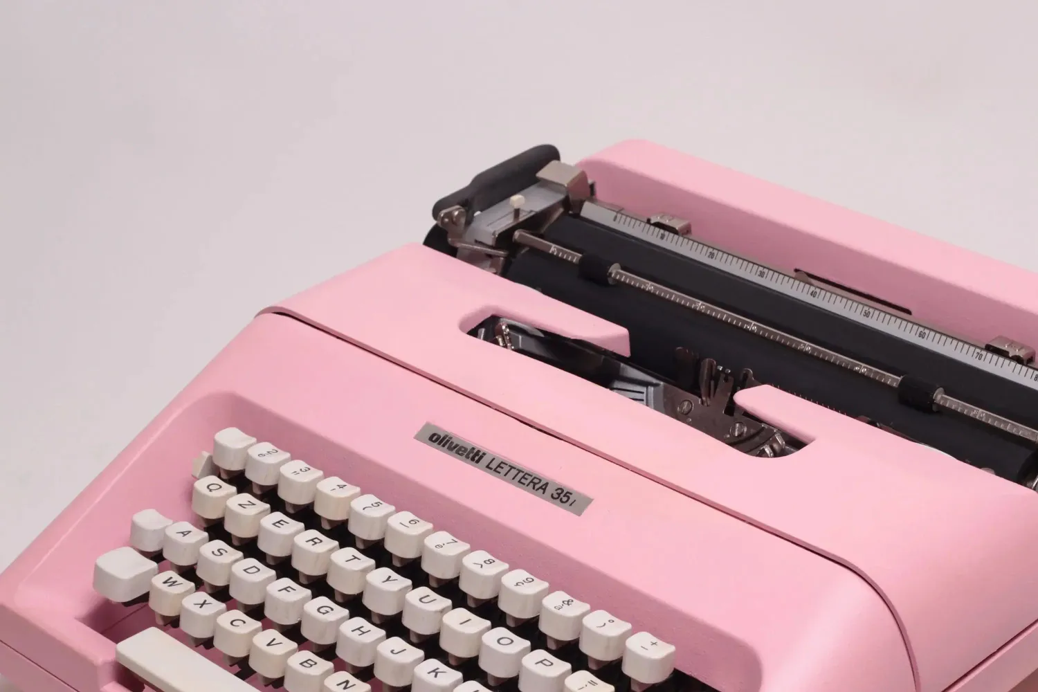 Olivetti Lettera 35 Pink Typewriter, Vintage, Mint Condition, Professionally Serviced