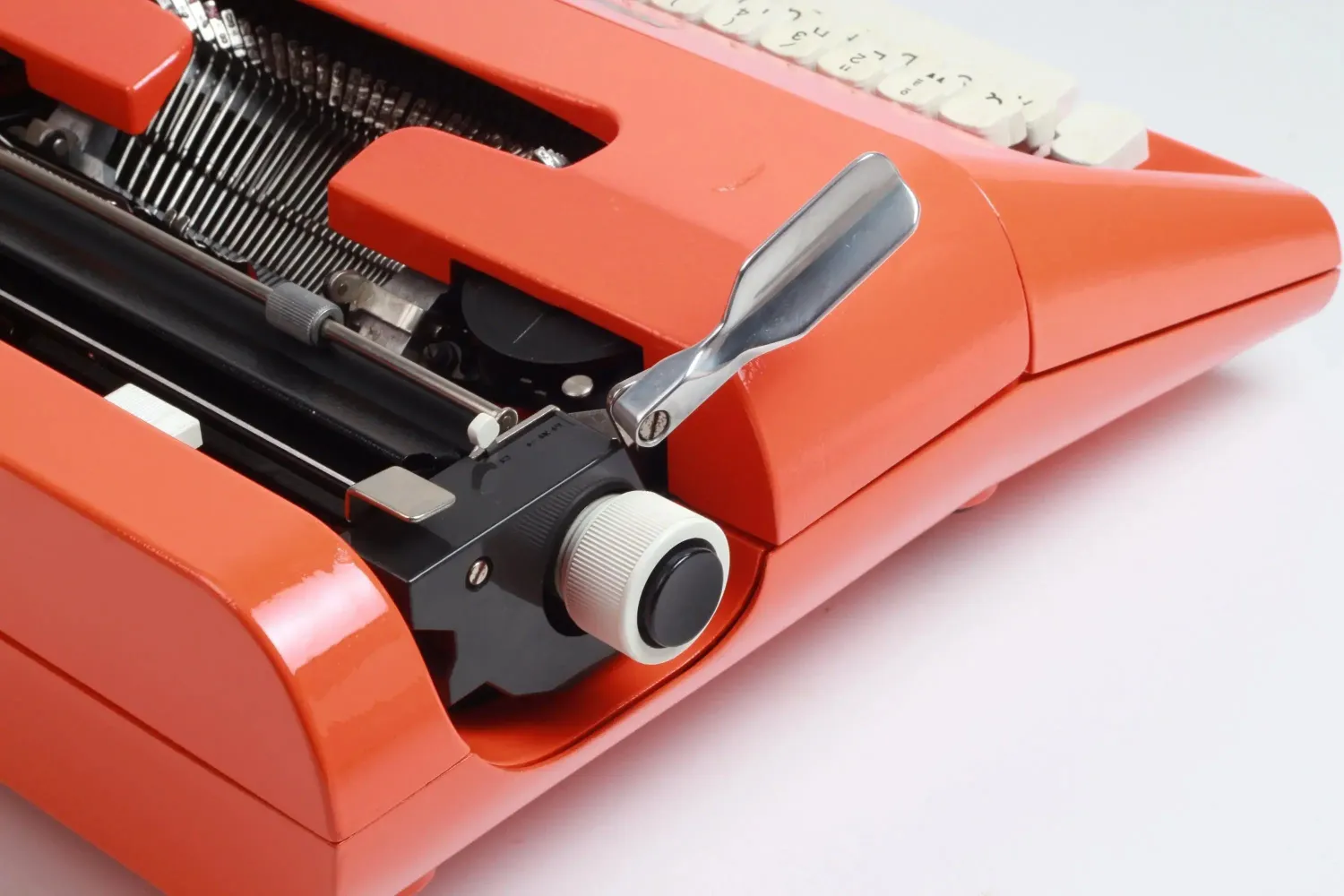 Olivetti Lettera 35 Orange Typewriter, Vintage, Mint Condition, Refurbished