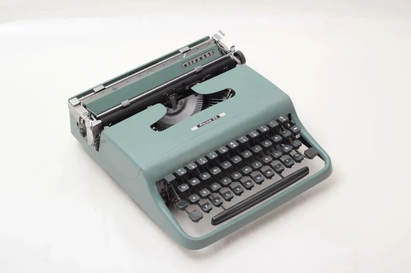 Olivetti Pluma 22 Original Light Teal Typewriter, Vintage, Restored
