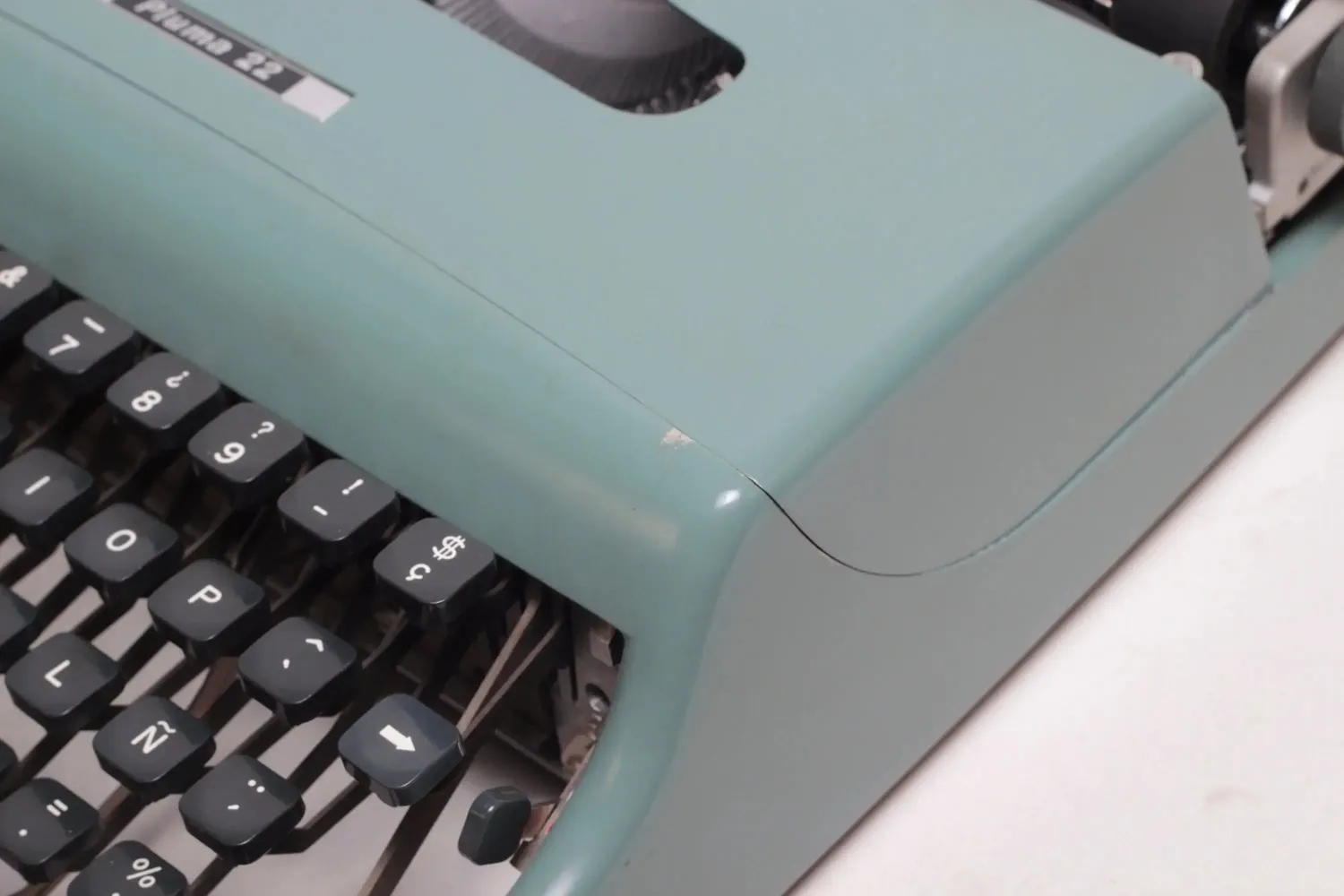 Olivetti Pluma 22 Original Light Teal Typewriter, Vintage, Restored