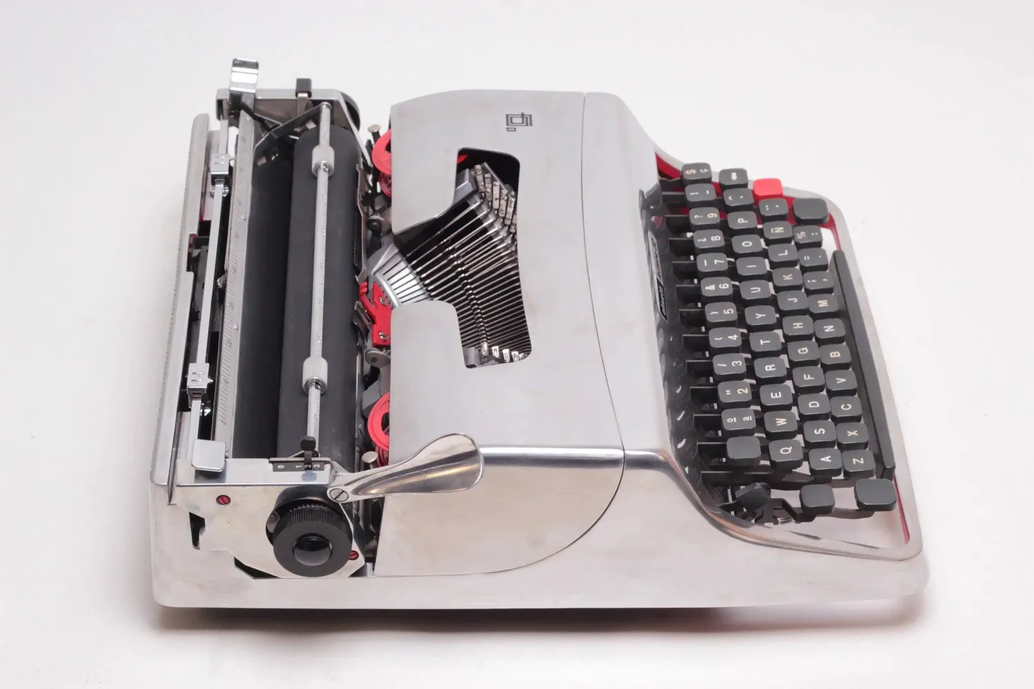 Olivetti Lettera 32 Polished Silver Vintage Manual Typewriter Restored