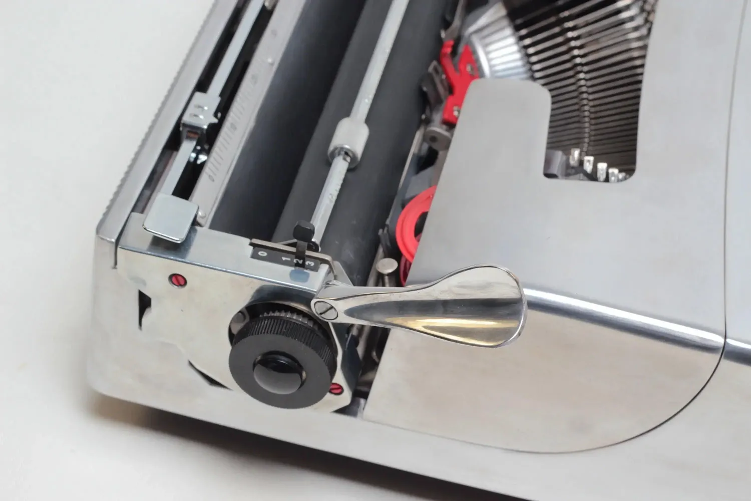 Olivetti Lettera 32 Polished Silver Vintage Manual Typewriter Restored