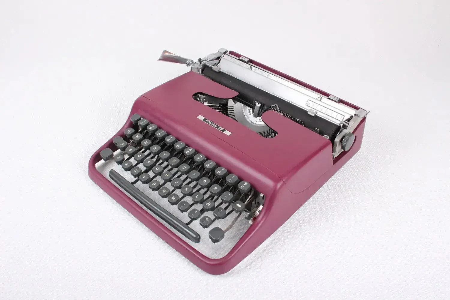 Olivetti Pluma 22 Burgundy Manual Vintage Typewriter, Restored