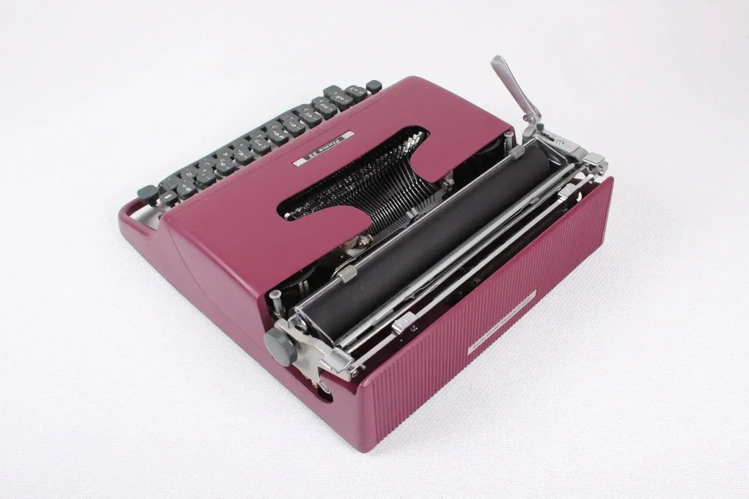 Olivetti Pluma 22 Burgundy Manual Vintage Typewriter, Restored