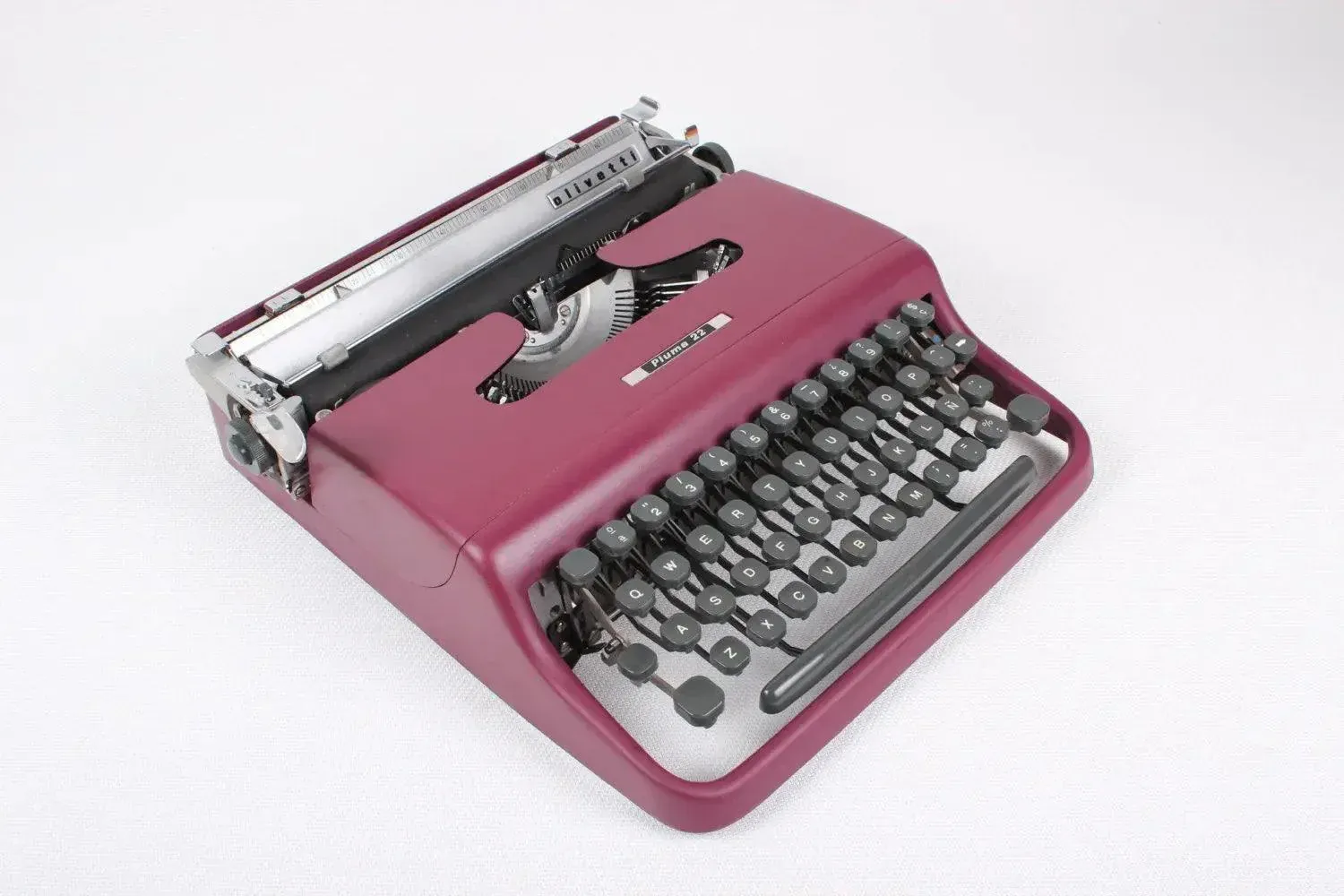 Olivetti Pluma 22 Burgundy Manual Vintage Typewriter, Restored