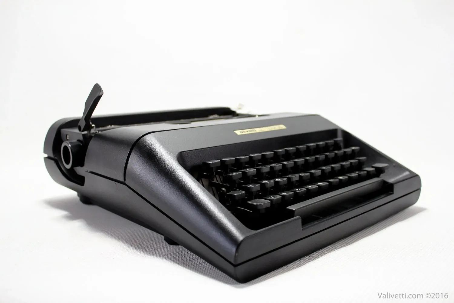 Olivetti Lettera 35 Matte Black, Manual Vintage Typewriter, Restored