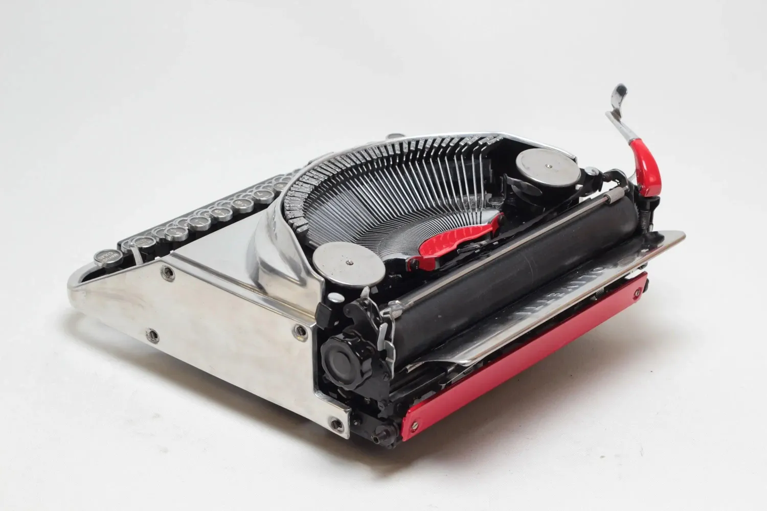 Olivetti Ico MP1 Polished Silver, Vintage Manual Typewriter, Restored