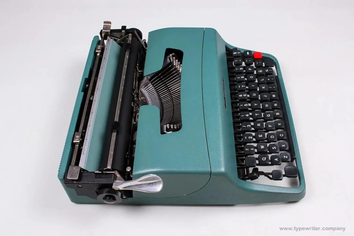 Olivetti Lettera 32 Original Green, Vintage Manual Typewriter, Restored
