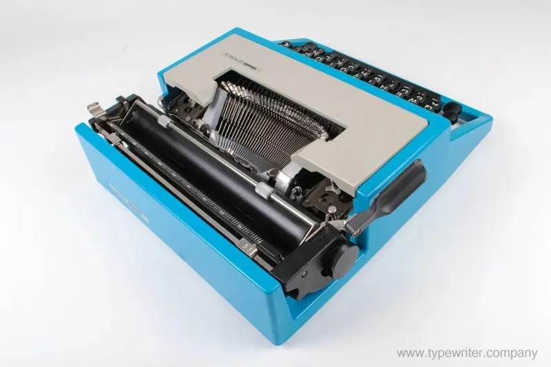 Olivetti Lettera 31 / Dora Azul, Máquina de Escribir Vintage, Manual, Restaurada