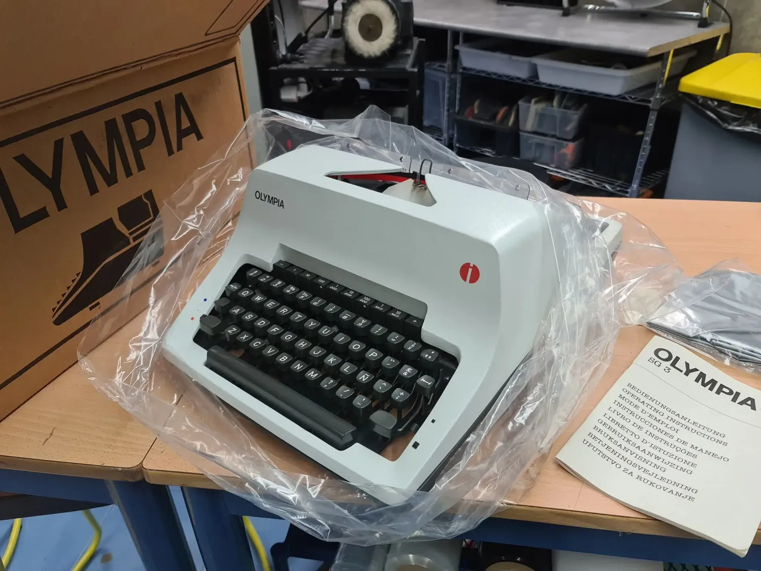 Olympia SG 3 Typewriter, carriage A3, manual BRAND NEW