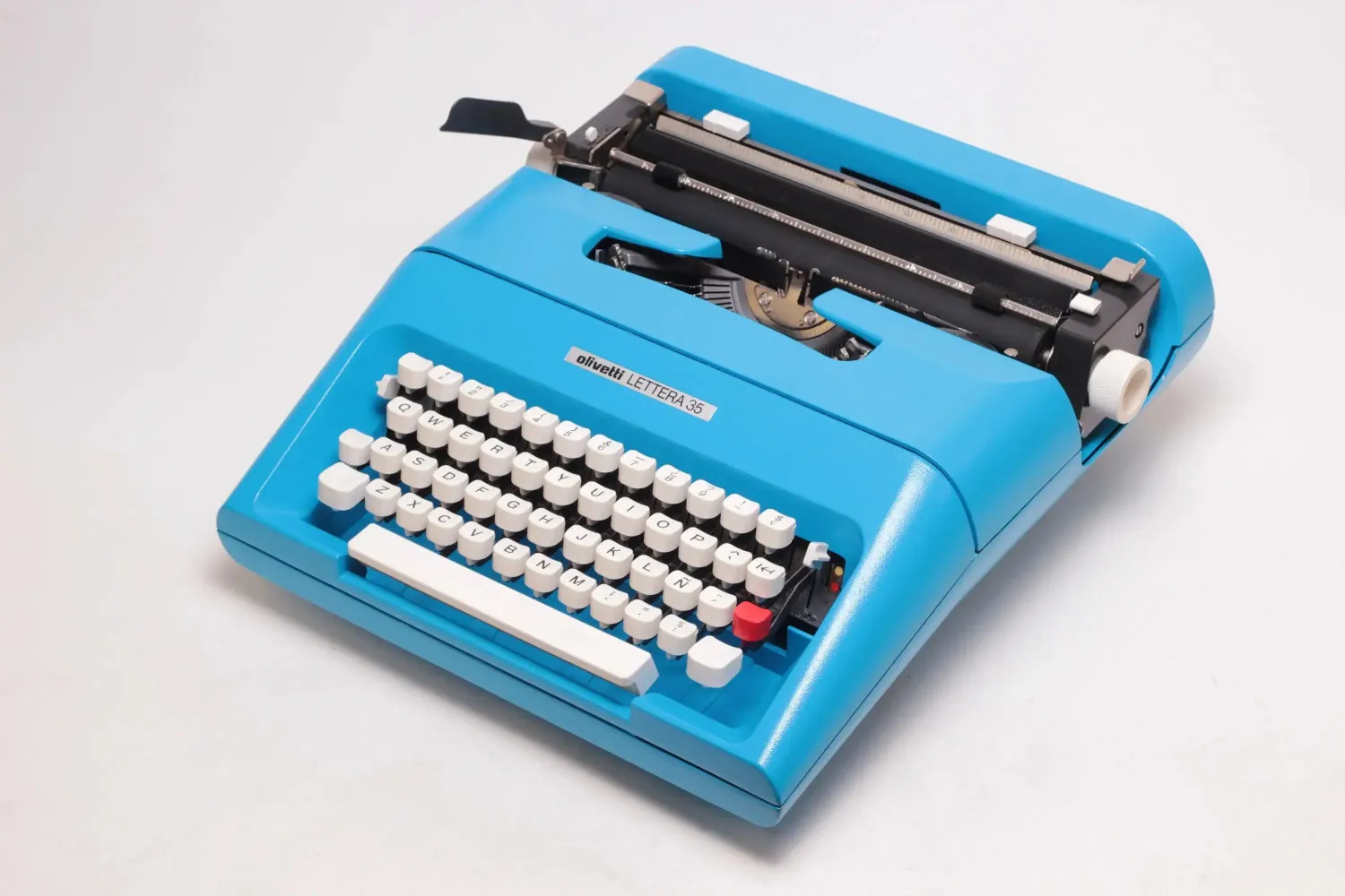 Olivetti Lettera 35 Blue Typewriter, Vintage, Mint Condition, Refurbished