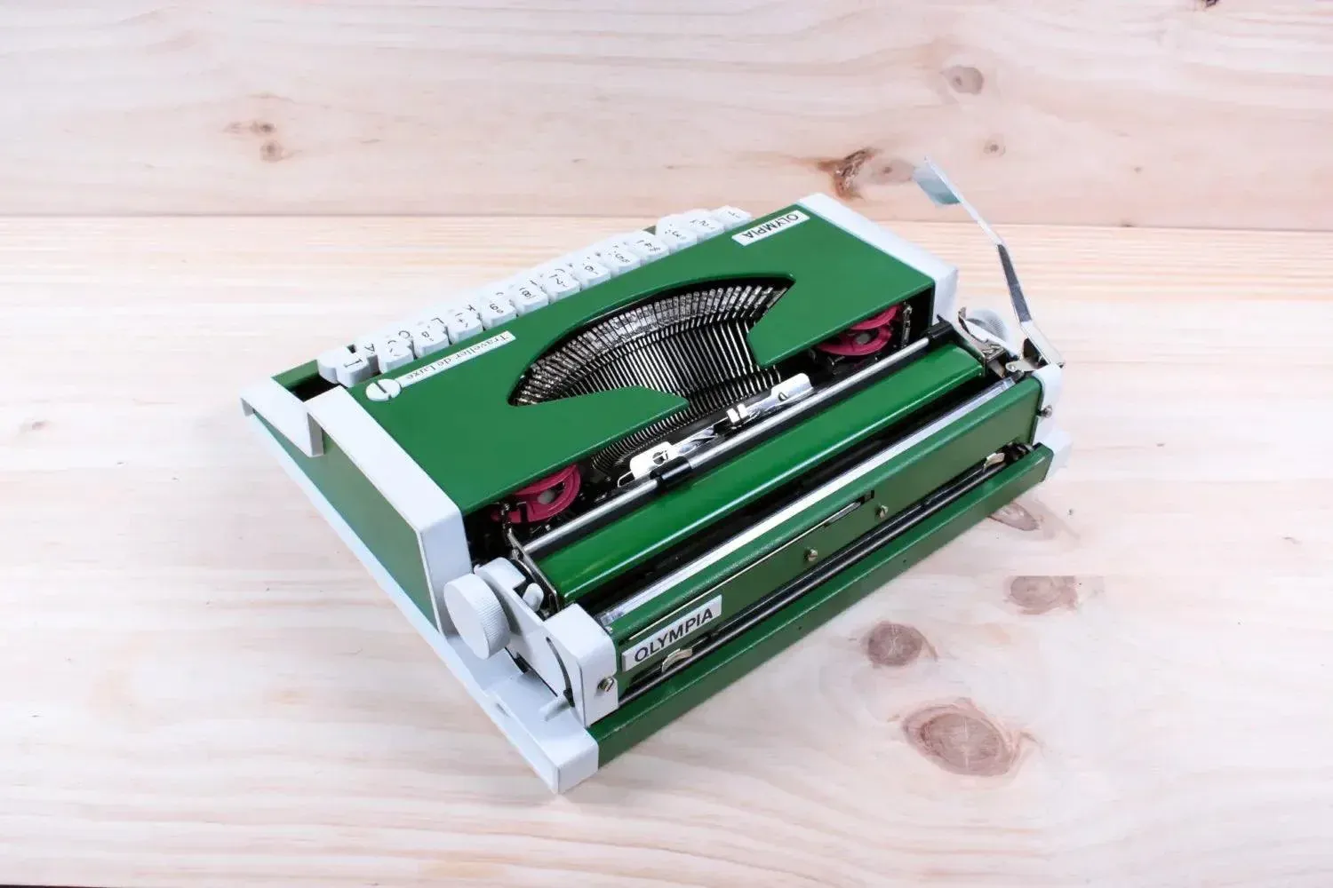 Olympia Traveller De Luxe Green Typewriter, Vintage Manual, Refurbished