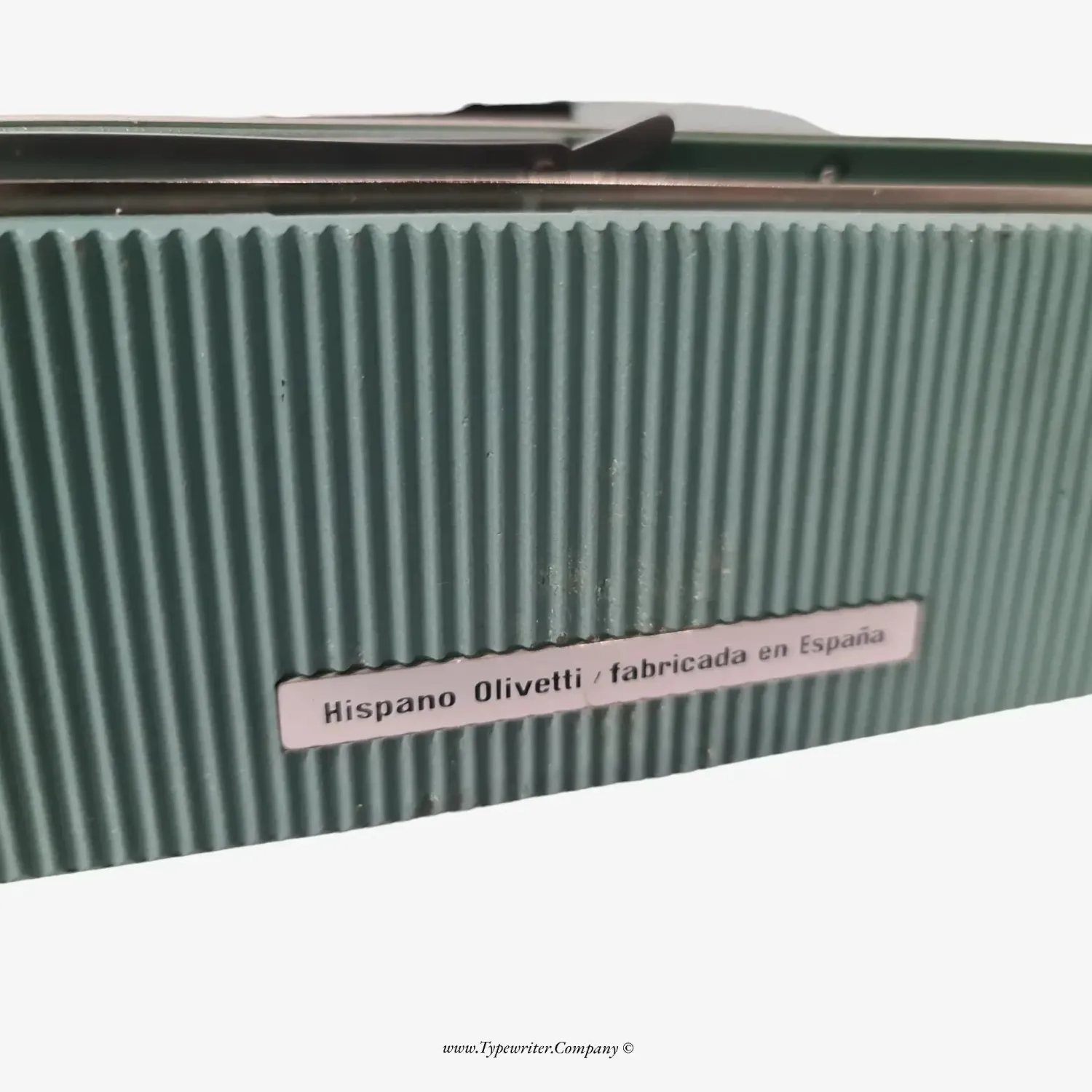 Olivetti Lettera 32 Typewriter with Accessories, Vintage Manual QWERTY