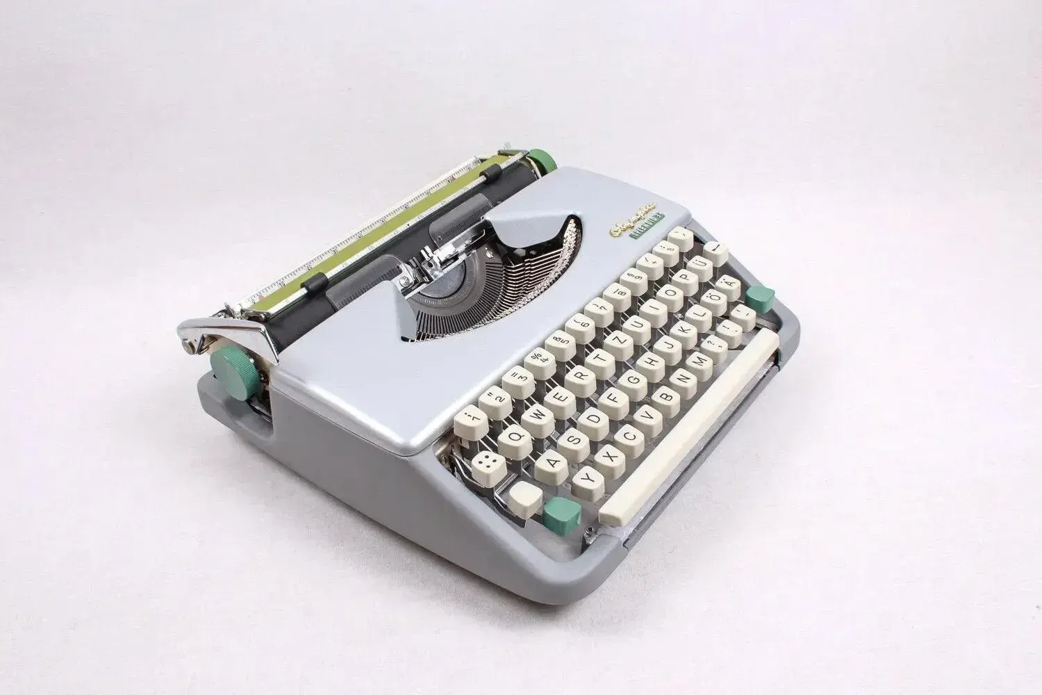Olympia Splendid 33 Pastel Blue, Vintage Manual Typewriter, Refurbished