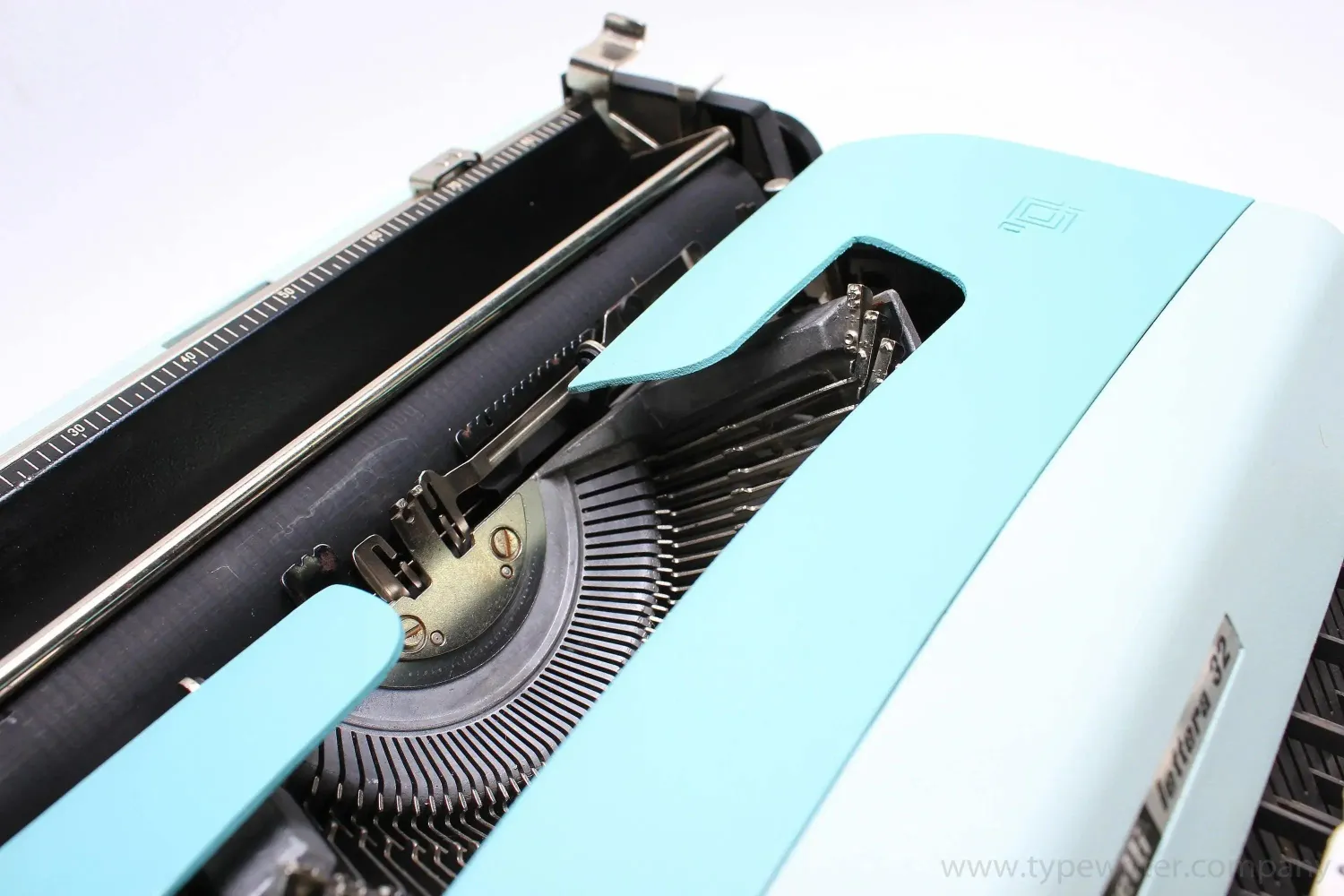 Olivetti Lettera 32 Light Blue, Vintage Manual Typewriter, Restored