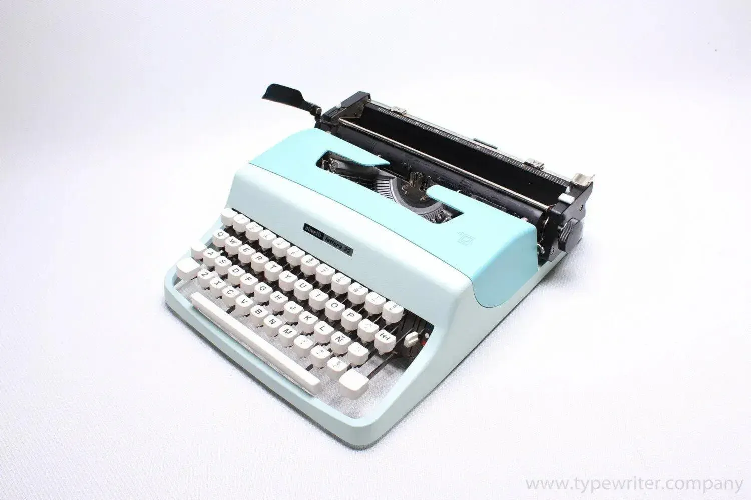 Olivetti Lettera 32 Light Blue, Vintage Manual Typewriter, Restored