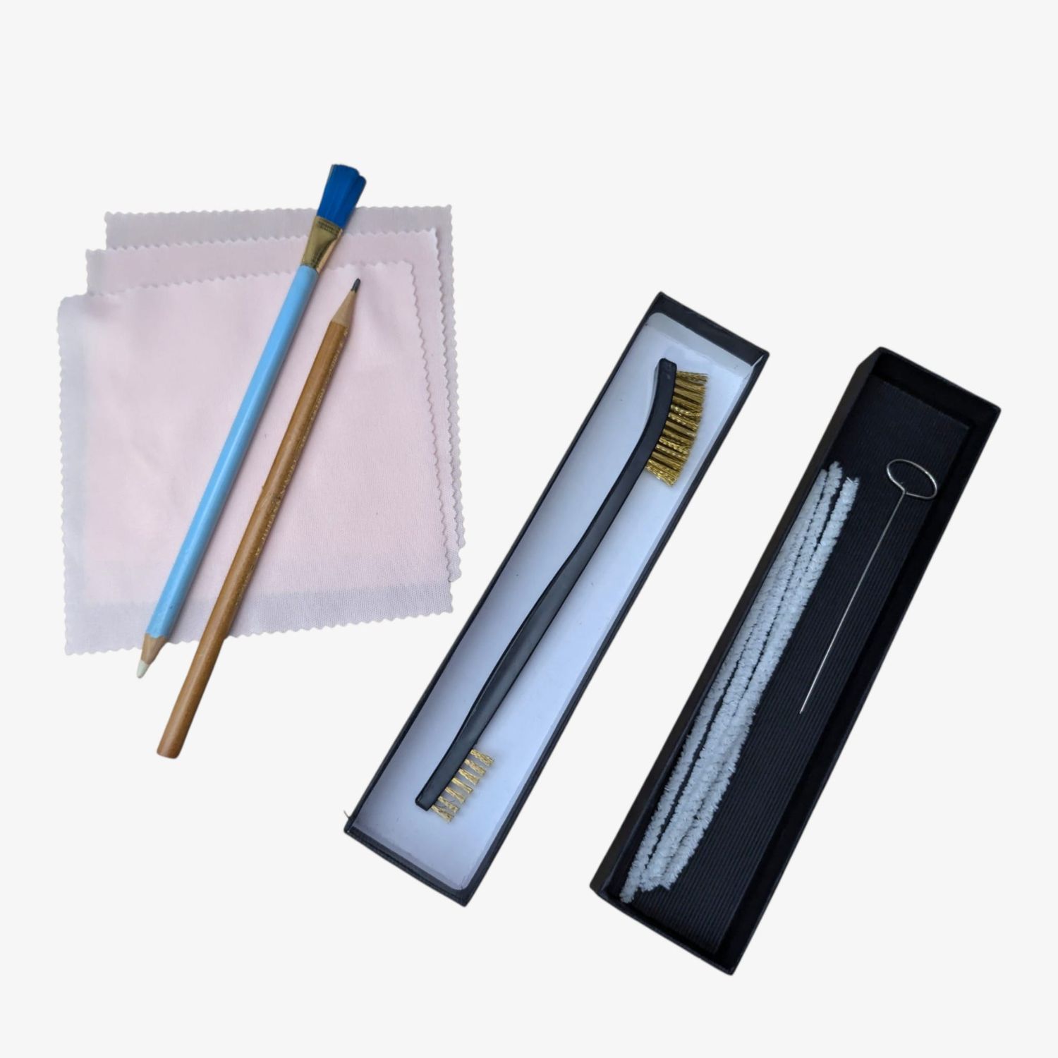 A set of accessories for an Olympia SM