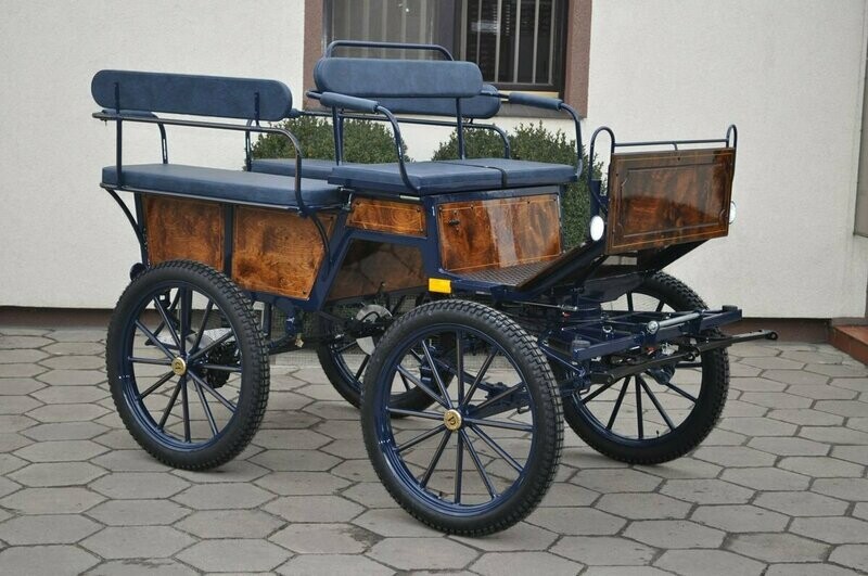WAGONNETTE CHEVAL 6 places 055A