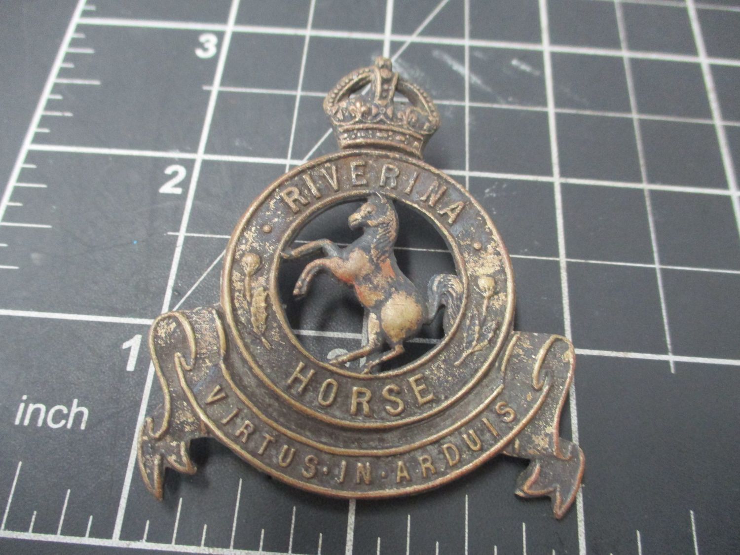 21st Australian Light Horse Regiment  1930-42 Hat badge