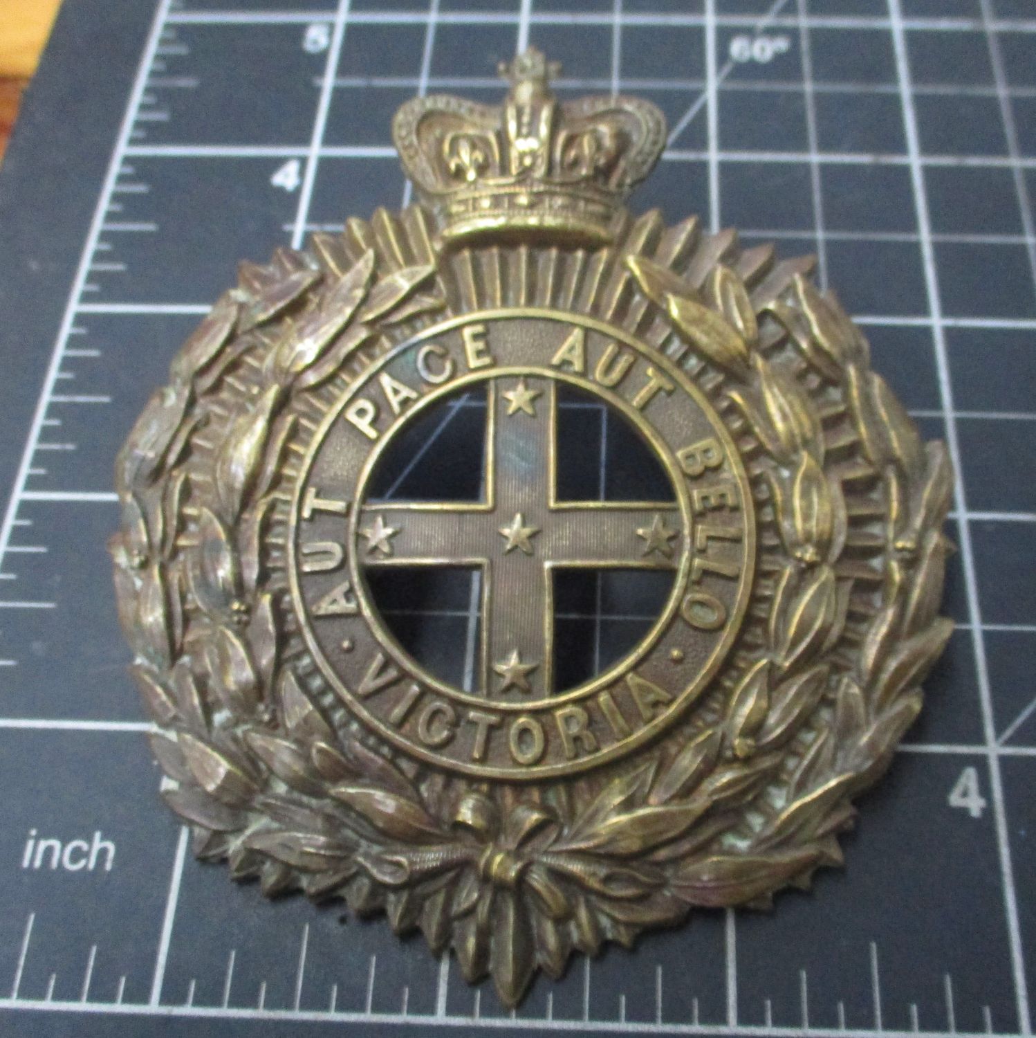 Victorian Military Forces Helmet plate 1880 -1893 Pre-Fed Double wreath pattern