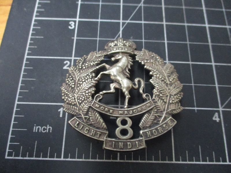 8th Light Horse 1930-42 Hat badge.