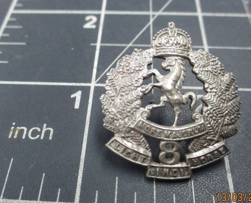 8th Light Horse Regt 1930-42 collar badge