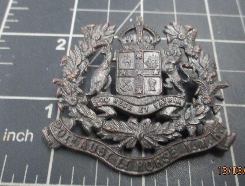 20rd Light Horse Regiment  1930-42 Hat badge.
