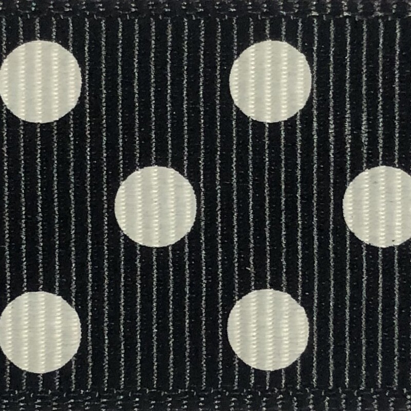 Black/White Dots