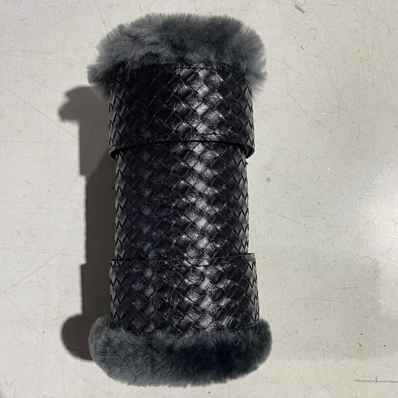 Sheepskin/Vinyl Show Boots (Cob)