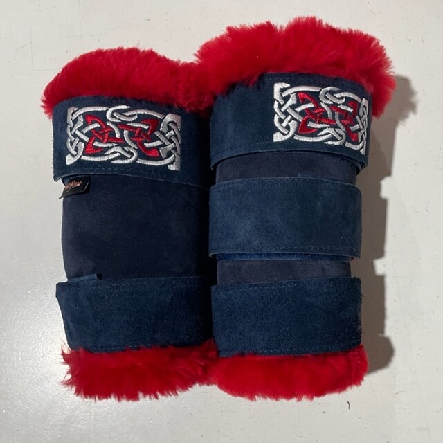 Sheepskin Show Boots Embroidered (Cob)