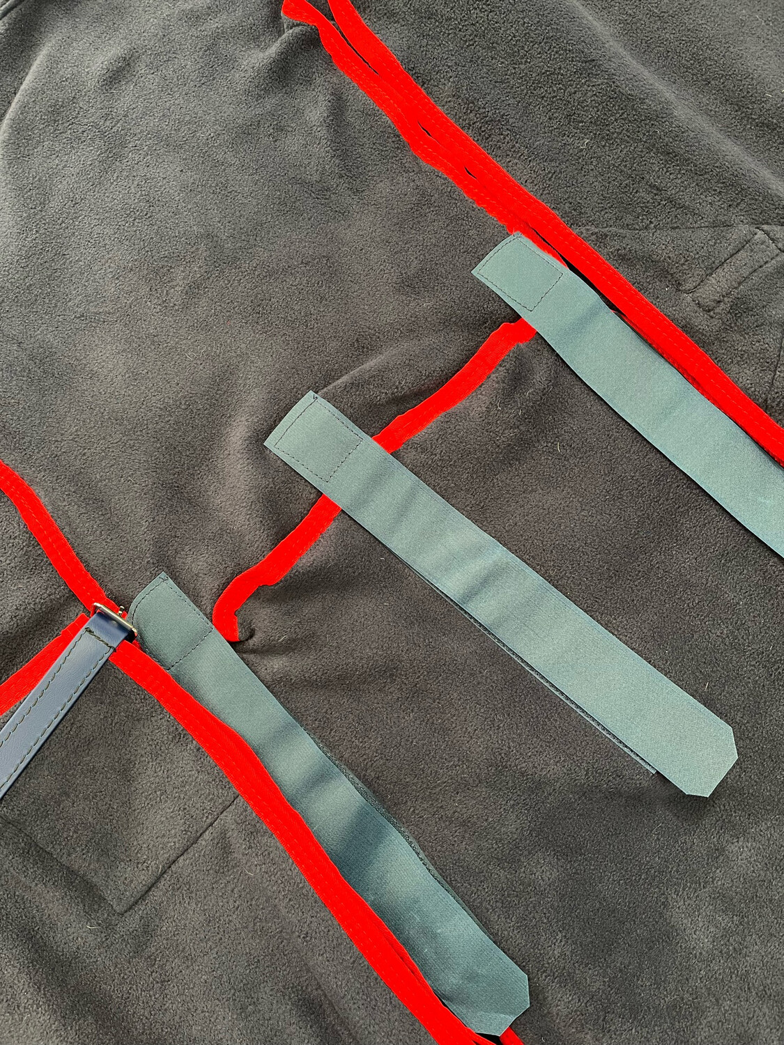 6&#39;6 Polar Fleece Rug With Bellwarmer