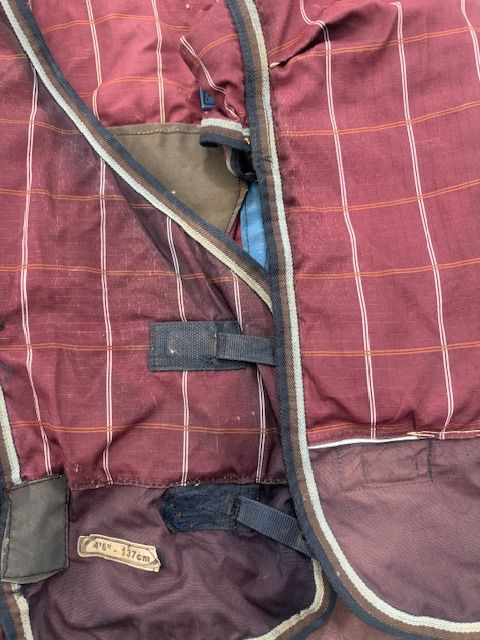 4&#39;6 Crusader Rug - not waterproof