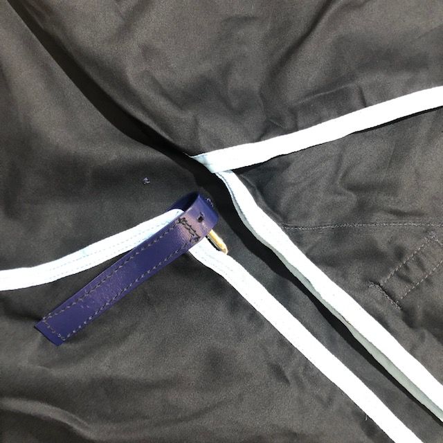 5'3 Paddock Rug &amp; Tailbag - Satin in shoulders
