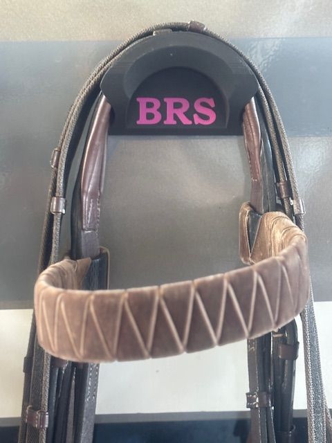 Bridle Hook Magnetic  - In stock