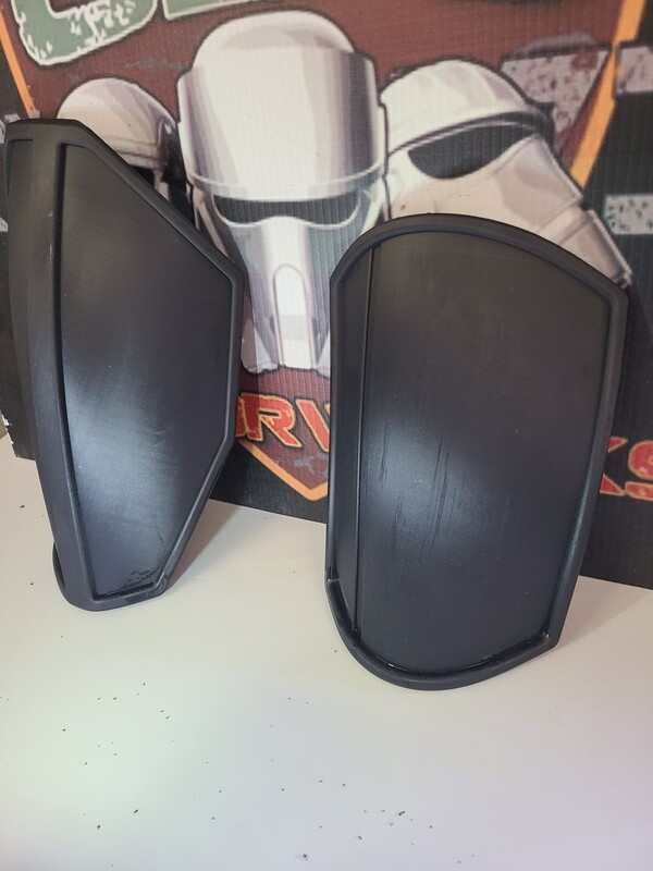 Mando Death Watch Left Thigh Armor