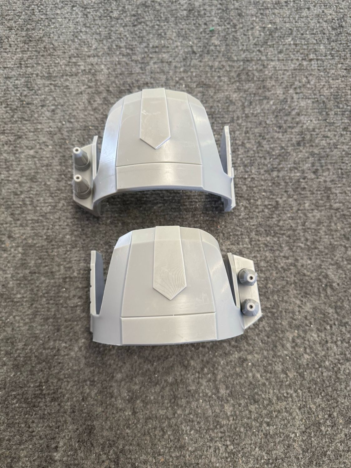B-box Mandalorian knees
